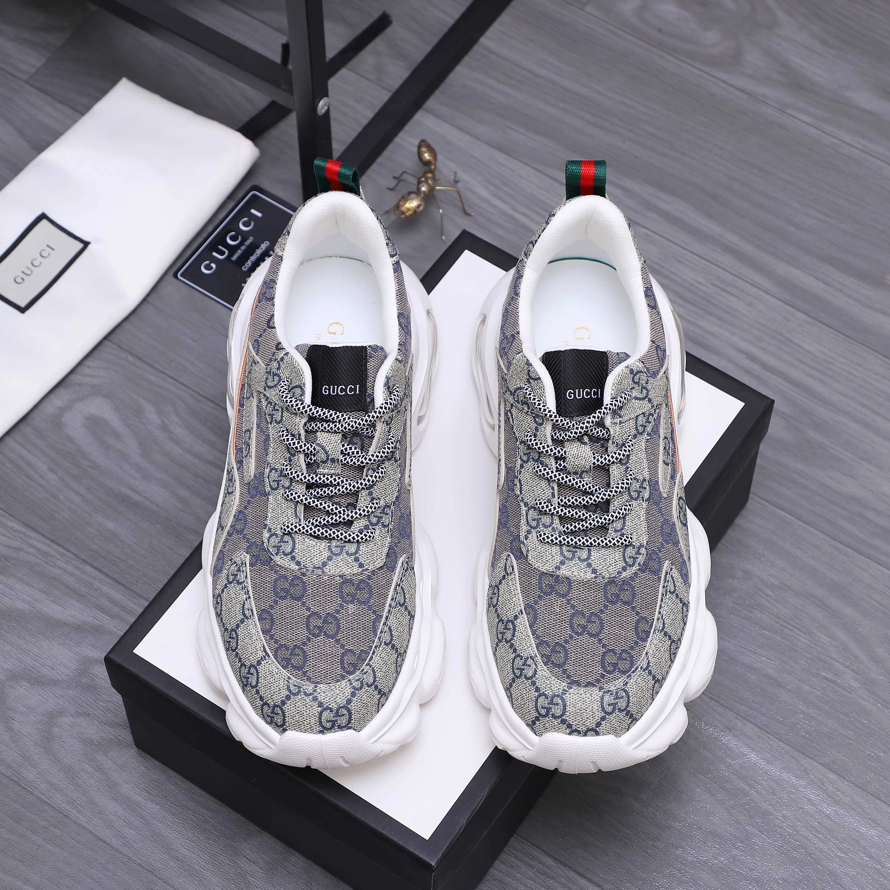 Men's shoes 💰p460 Product trademark: GUCCI "Gucci" casual lace-up men's shoes Regular size: 38-44 Product materials: Selected classic printed cowhide stitching woven upper Breathable mesh lining Cowhide insole Rubber outsole